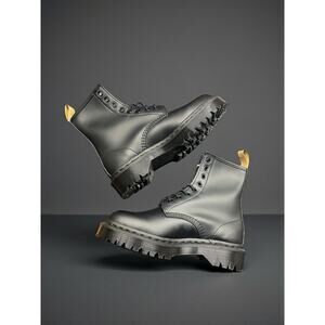 Dr. Martens Vegan 1460 Lace-Up Combat Boots Black Chunky Lug Sole NWT